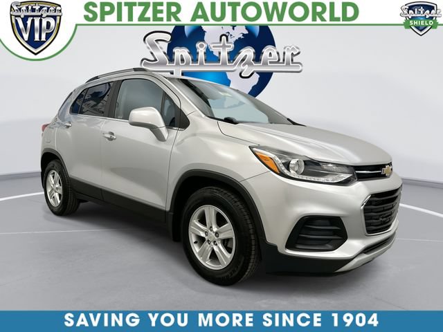 Used 2018 Chevrolet Trax LT w/ LT Convenience Package FWD image 1