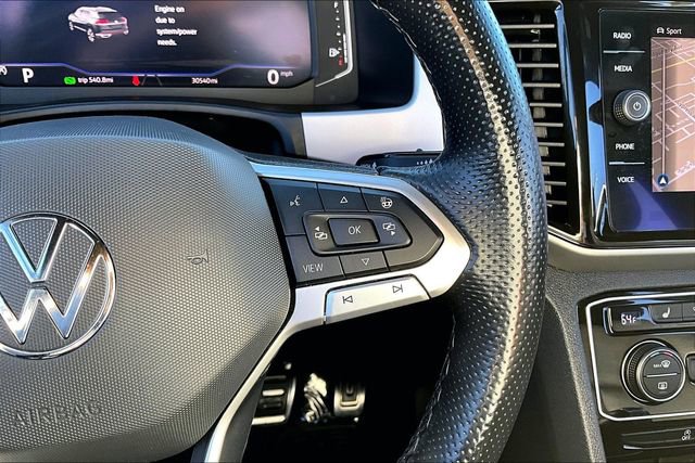 Used 2022 Volkswagen Atlas Cross Sport SEL R-Line image 12