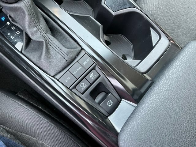 Used 2025 Toyota Camry LE FWD image 20
