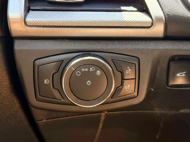 Used 2020 Ford Fusion SE w/ Equipment Group 151A FWD image 23