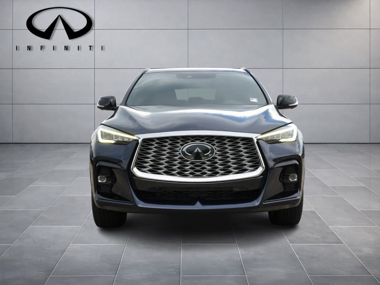 Used 2023 INFINITI QX55 Essential AWD/4WD image 2