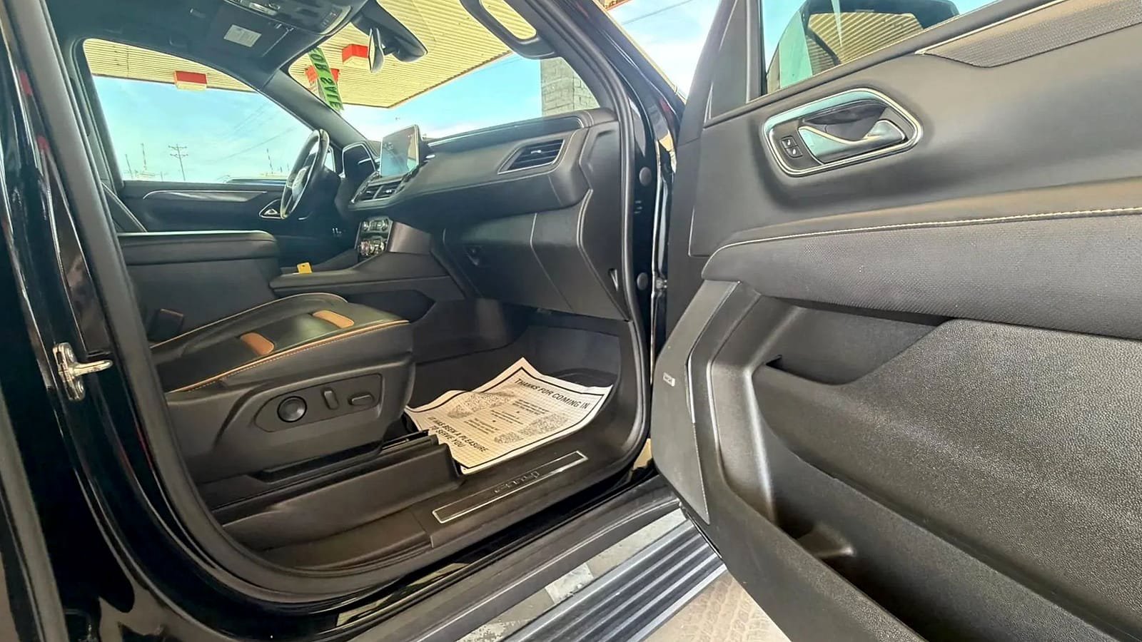 Used 2022 GMC Yukon XL AT4 w/ Max Trailering Package AWD/4WD image 18