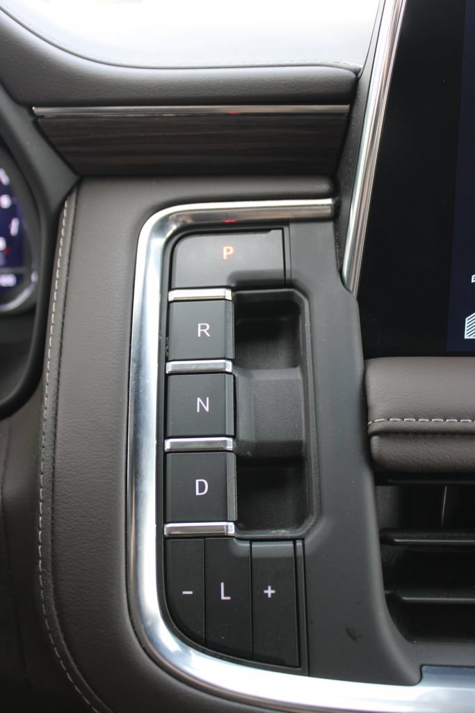 Used 2022 Chevrolet Tahoe LT w/ Luxury Package RWD image 53