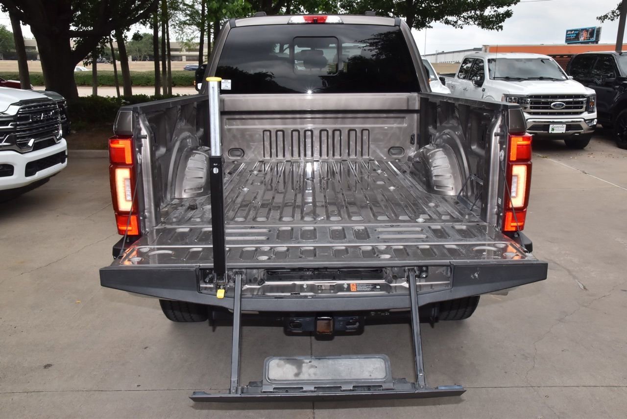 Used 2022 Ford F250 King Ranch w/ King Ranch Ultimate Package image 40