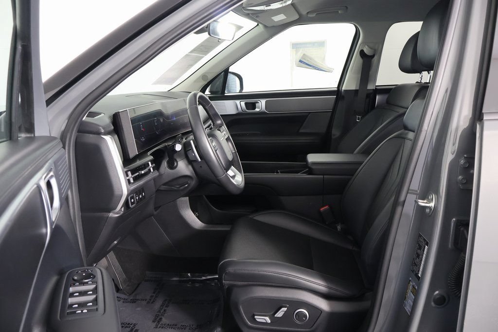 Used 2026 Hyundai Santa Fe SEL FWD image 10
