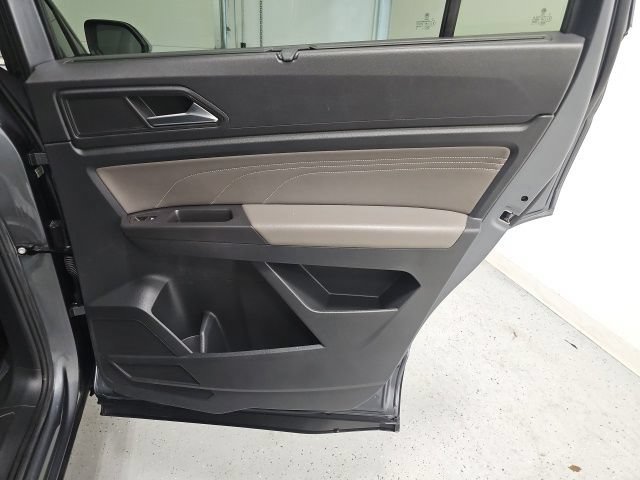 Used 2023 Volkswagen Atlas SE AWD/4WD image 35