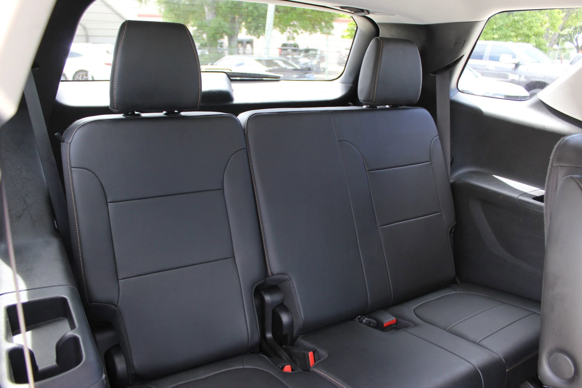 Used 2021 Chevrolet Traverse Premier w/ Redline Edition FWD image 26