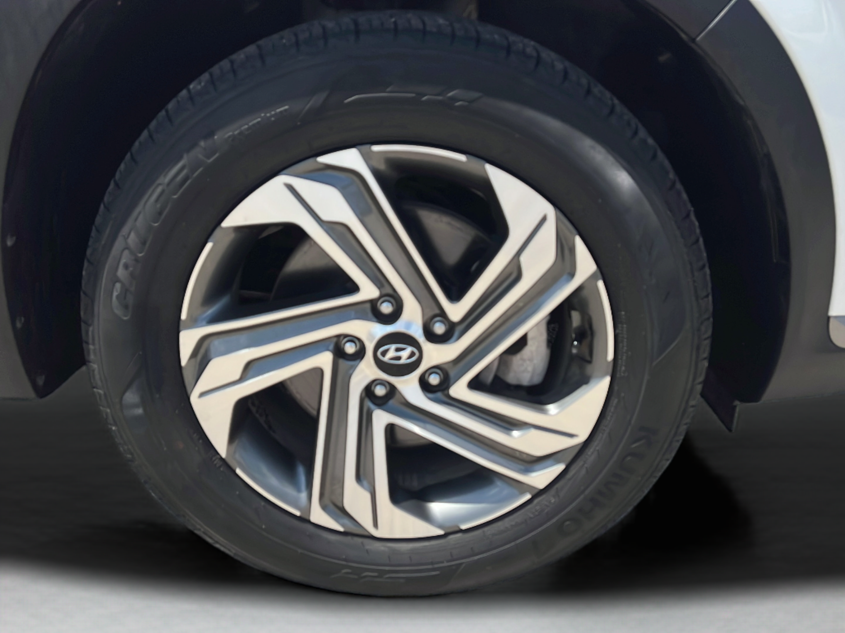Certified 2023 Hyundai Santa Fe SEL FWD image 10