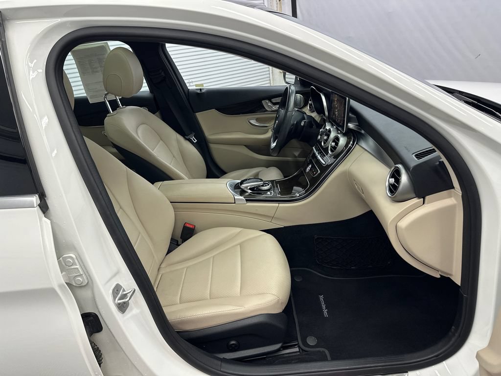 Used 2016 Mercedes-Benz C 300 4MATIC Sedan image 14