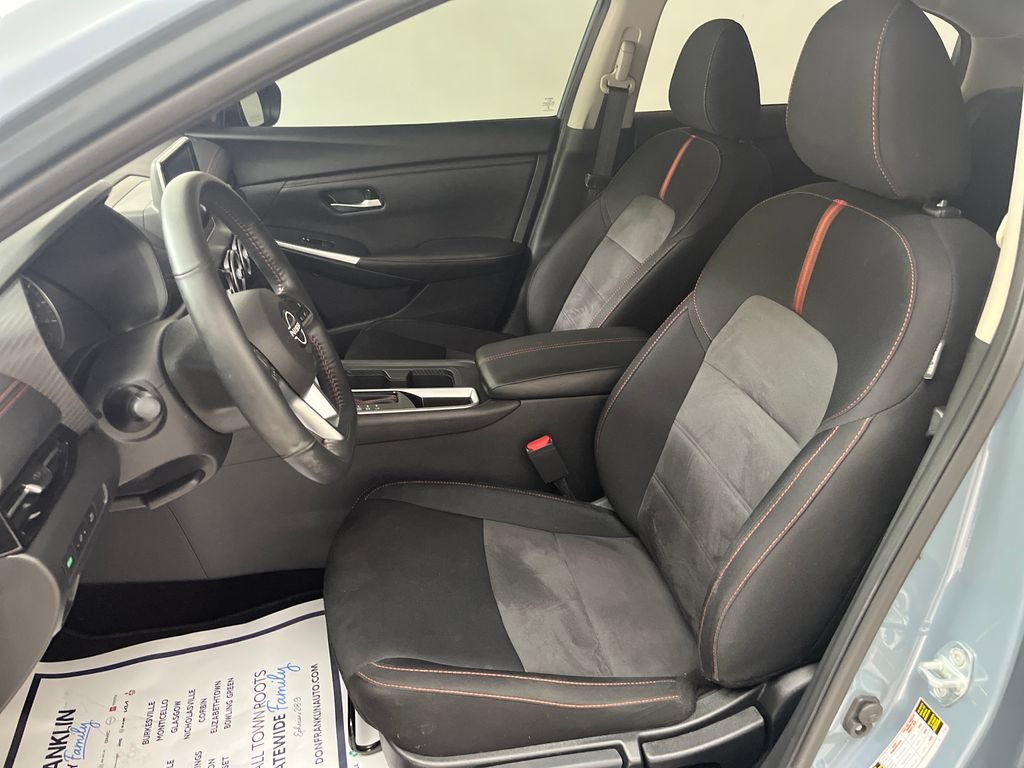 Used 2024 Nissan Sentra SR FWD image 12