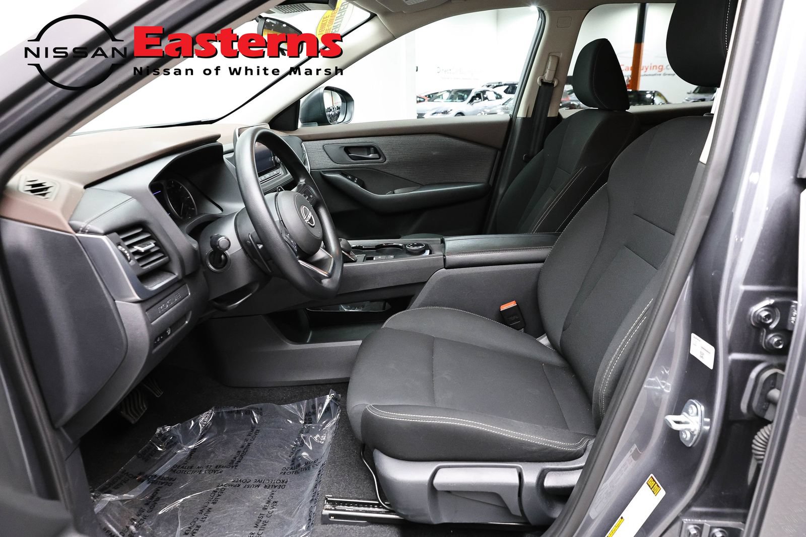 Used 2023 Nissan Rogue S AWD/4WD image 14