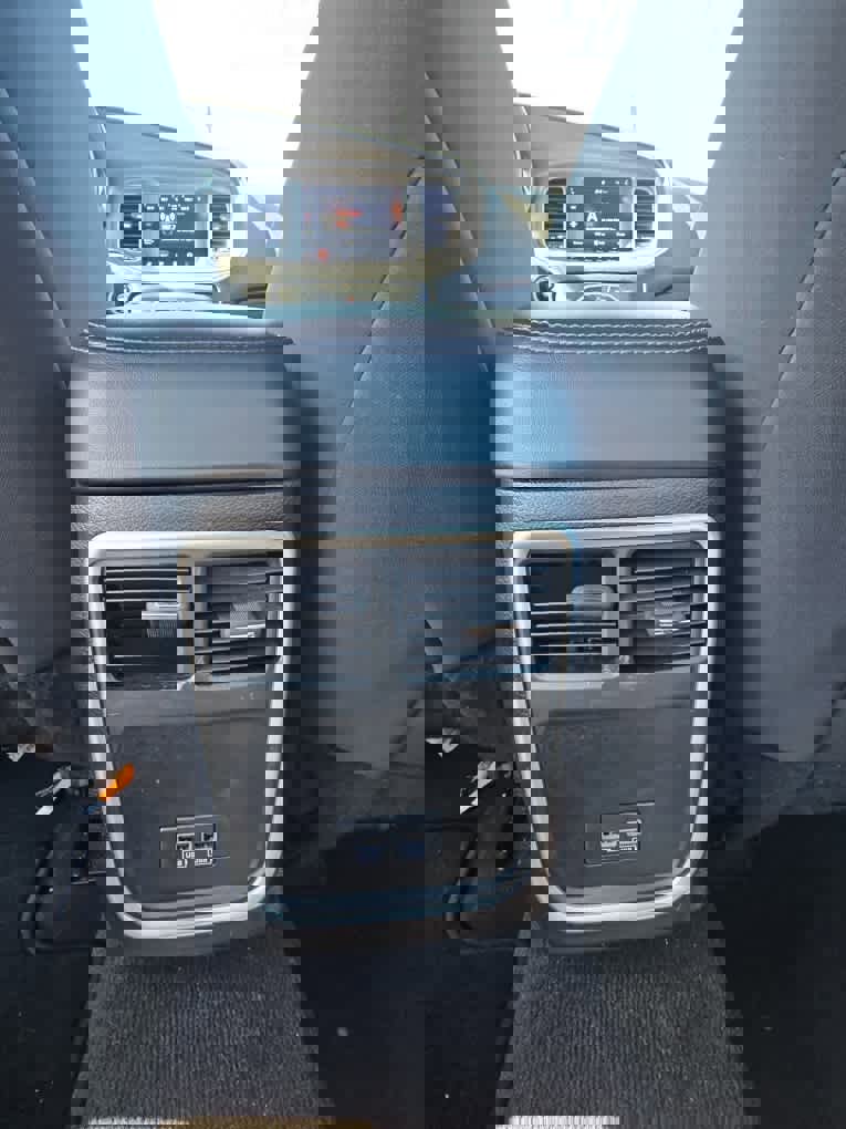 Used 2023 Dodge Charger SXT image 9