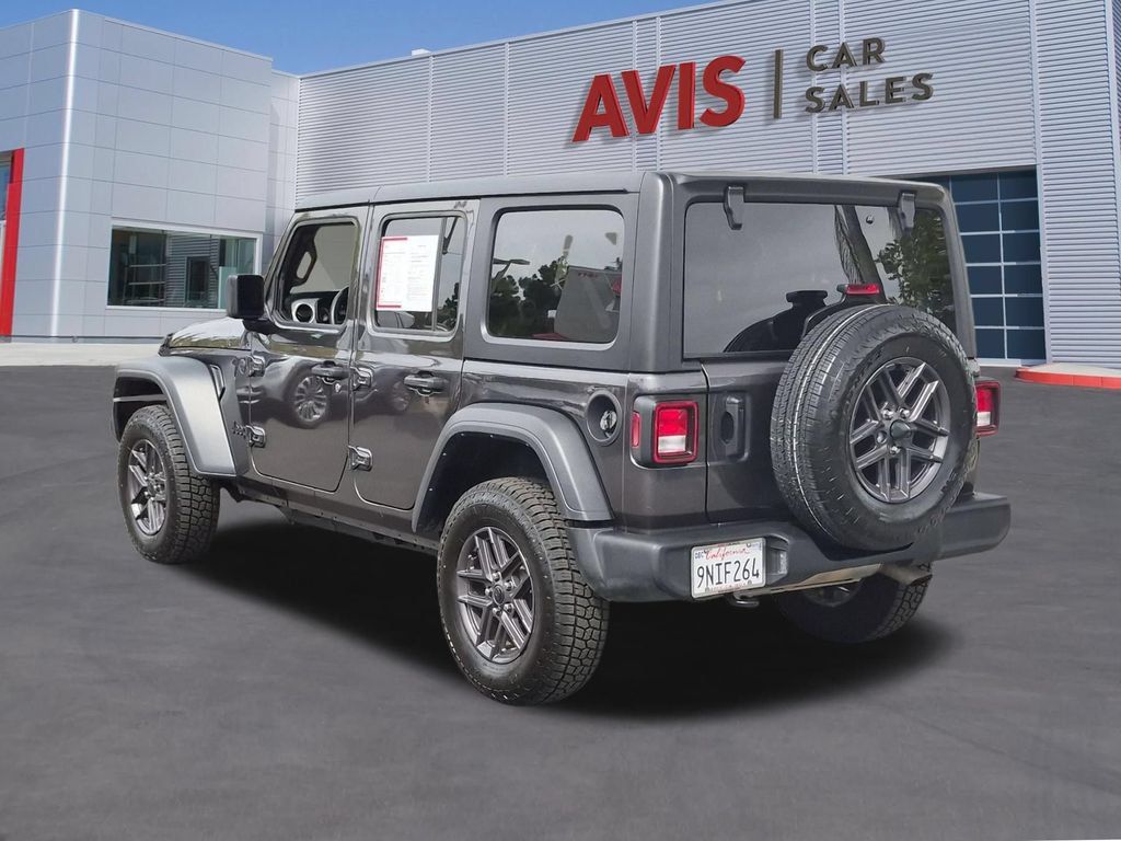 Used 2025 Jeep Wrangler Unlimited Sport AWD/4WD image 9