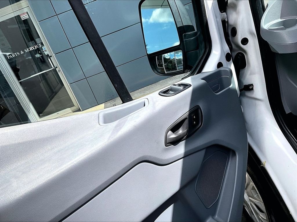 Used 2016 Ford Transit 250 130 Low Roof w/ Exterior Upgrade Package RWD image 10