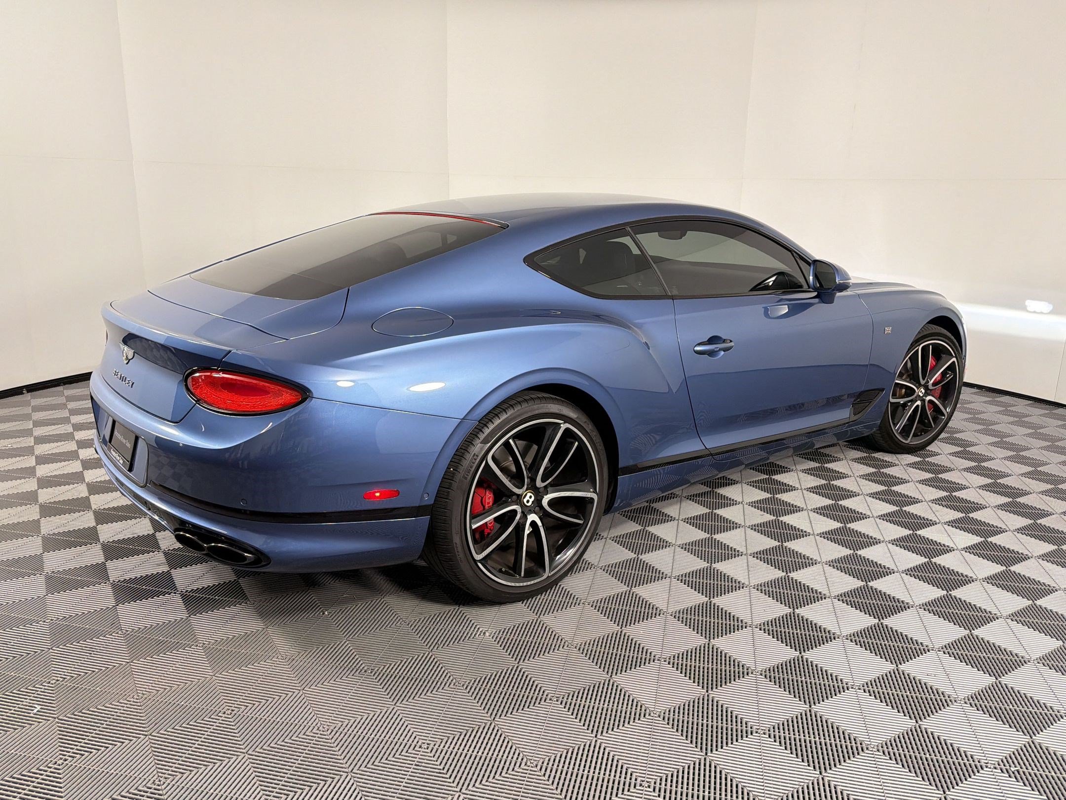 Used 2020 Bentley Continental GT V8 First Edition AWD/4WD image 9