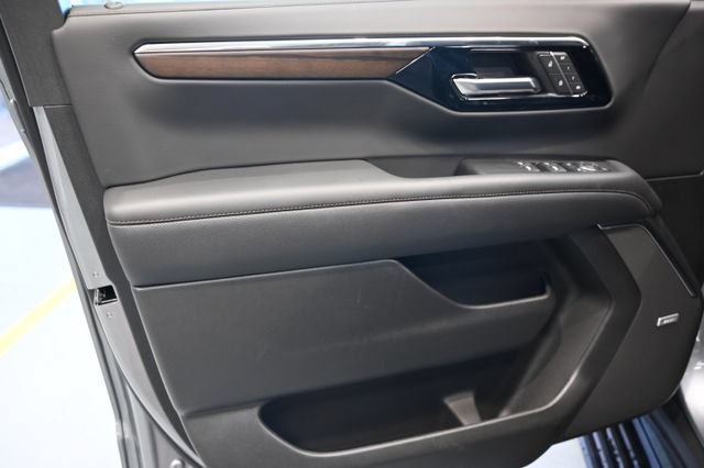 New 2026 Chevrolet Tahoe High Country AWD/4WD image 34