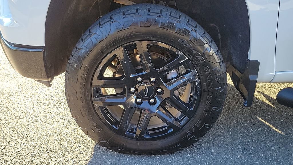 Used 2025 Chevrolet Silverado 1500 LT Trail Boss w/ Protection Package image 9