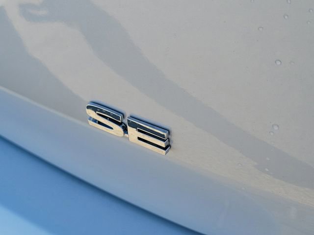 New 2026 Mitsubishi Outlander SE image 9