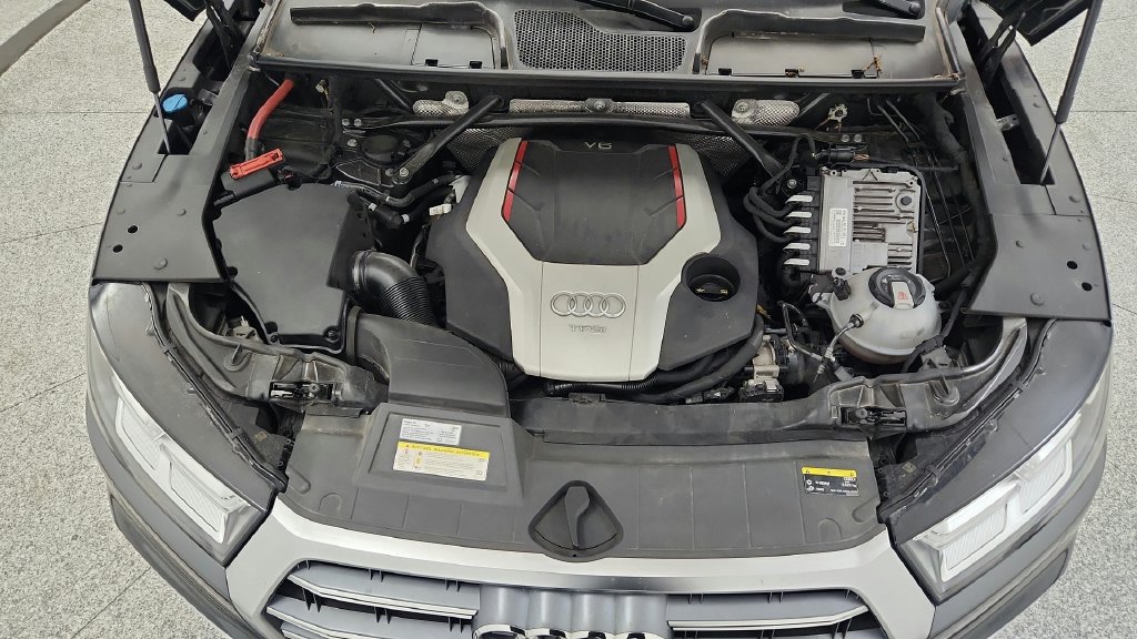Used 2018 Audi SQ5 Prestige w/ Prestige Package AWD/4WD image 37