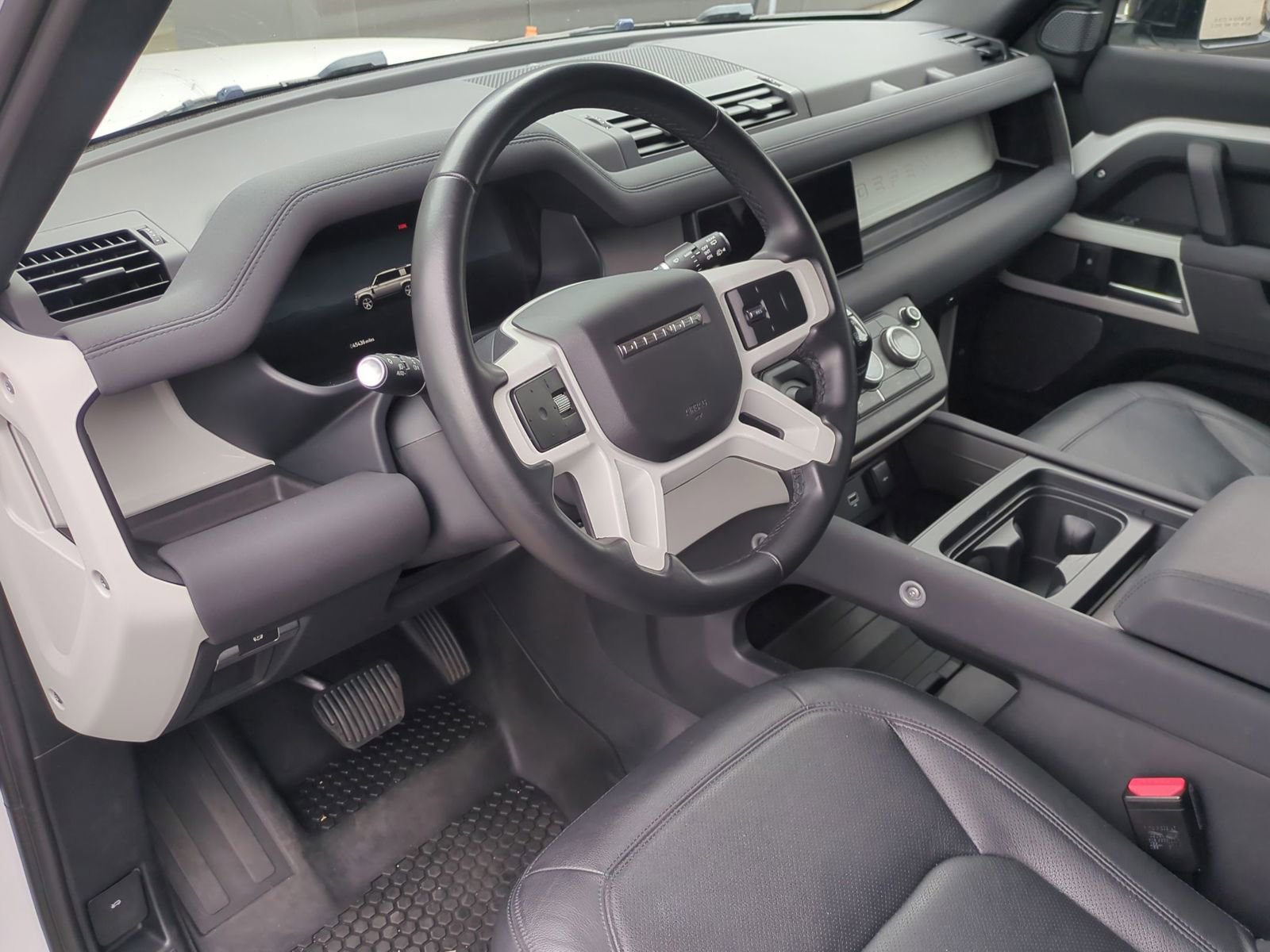 Used 2023 Land Rover Defender 110 SE AWD/4WD image 16