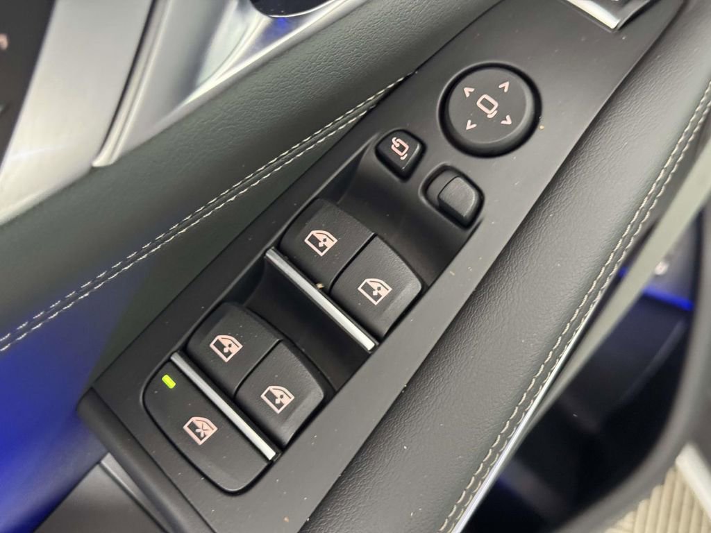 Used 2025 BMW X5 xDrive50e w/ Premium Package image 18