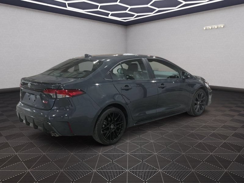Used 2024 Toyota Corolla XSE FWD image 5