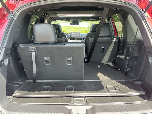 Used 2025 Honda Pilot TrailSport image 27