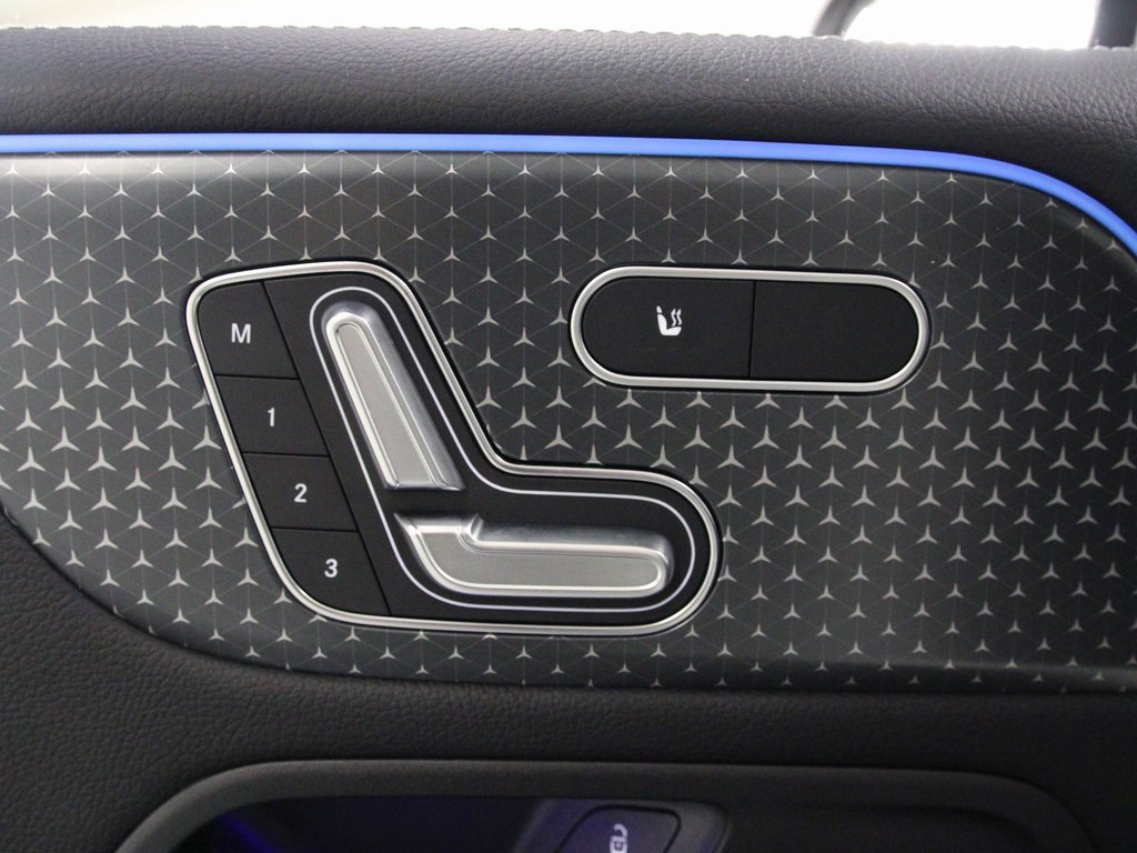 Certified 2025 Mercedes-Benz GLB 250 4MATIC image 23