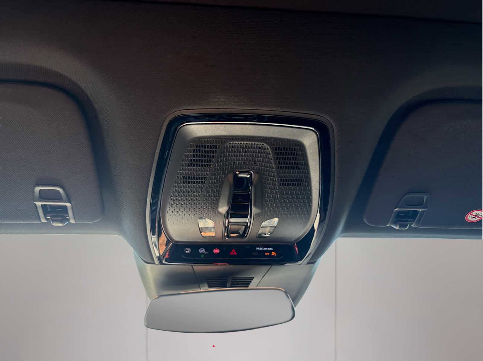 Used 2024 Cadillac Lyriq Luxury image 19