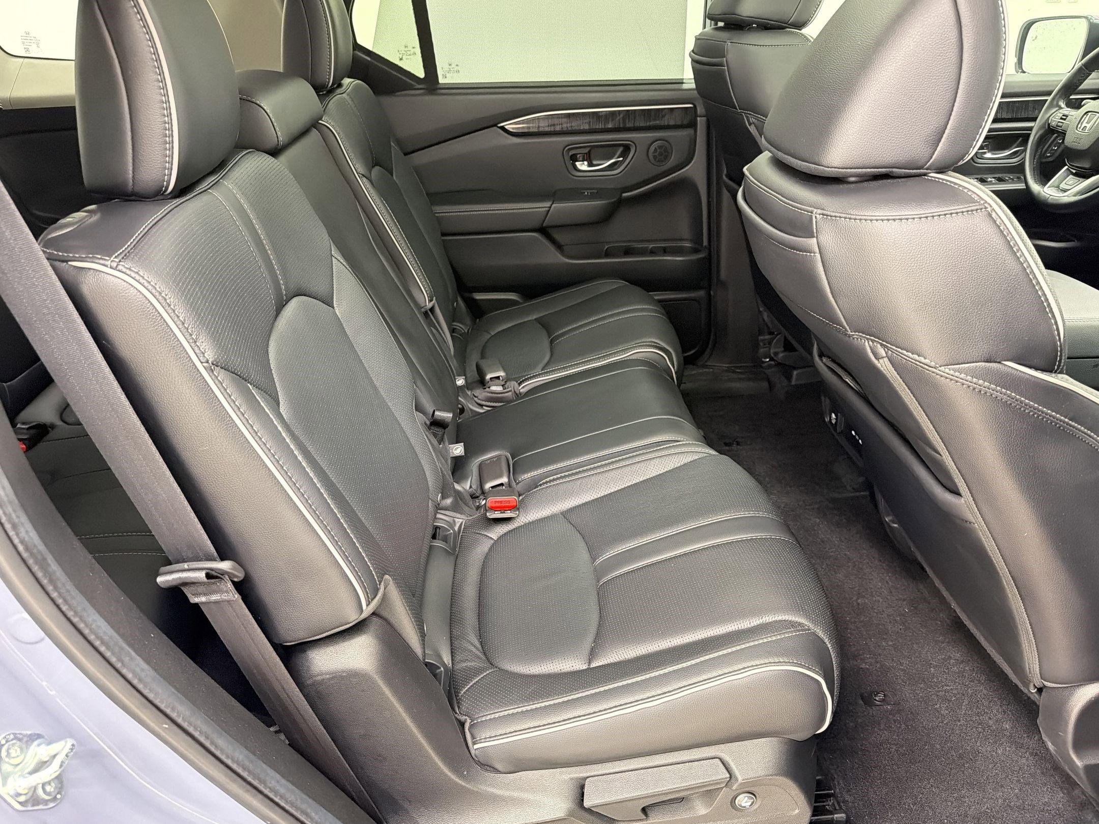 Used 2024 Honda Pilot Elite image 27