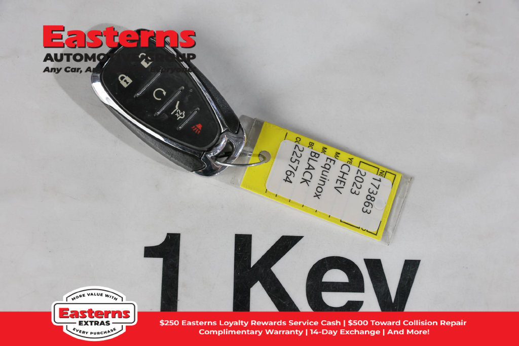 Used 2023 Chevrolet Equinox LT FWD image 26