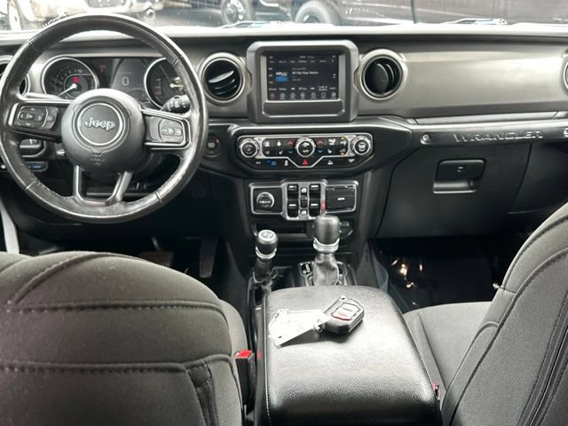 Used 2023 Jeep Wrangler Unlimited w/ Cold Weather Group AWD/4WD image 32