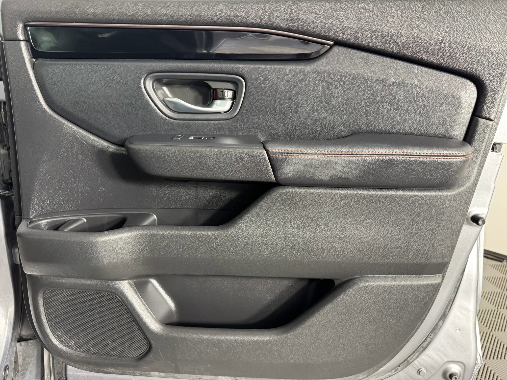 Used 2025 Honda Pilot TrailSport image 47