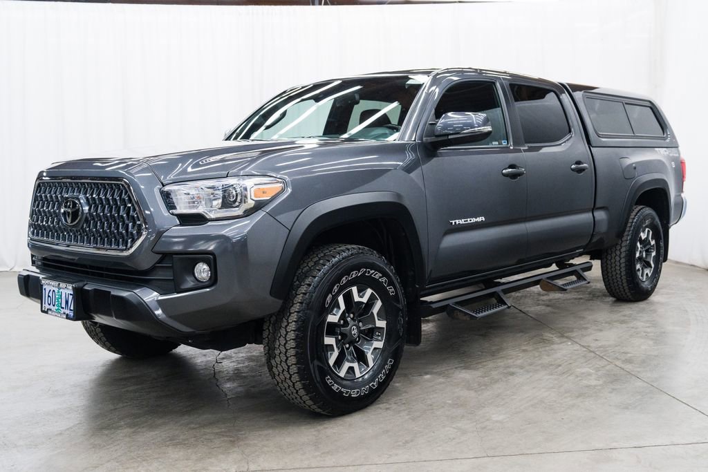 Used 2019 Toyota Tacoma TRD Off-Road image 3