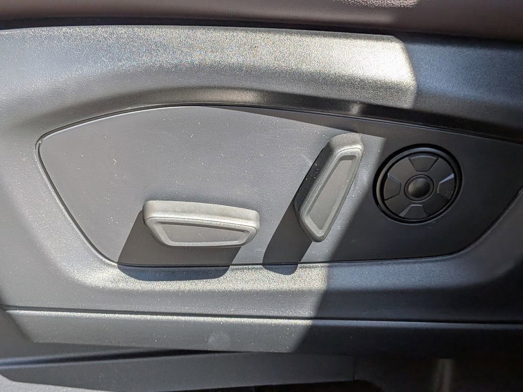 New 2026 Ford Explorer Platinum RWD image 21