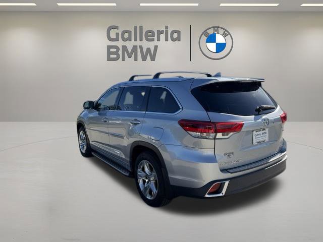 Used 2017 Toyota Highlander Limited FWD image 9