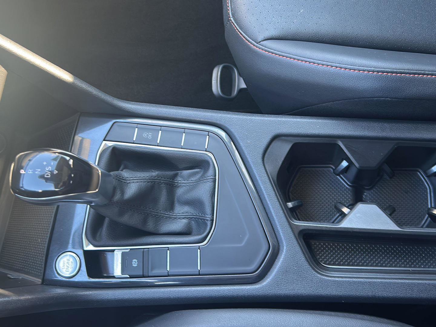 Certified 2024 Volkswagen Tiguan Wolfsburg Edition image 18