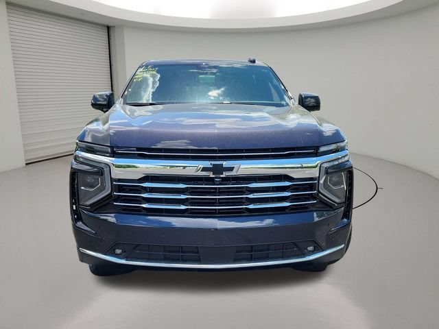 New 2026 Chevrolet Suburban LT w/ Comfort Package AWD/4WD image 2