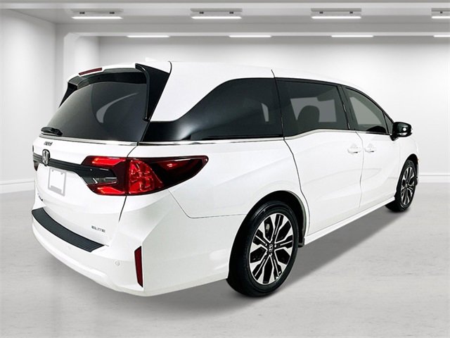 New 2026 Honda Odyssey Elite image 3