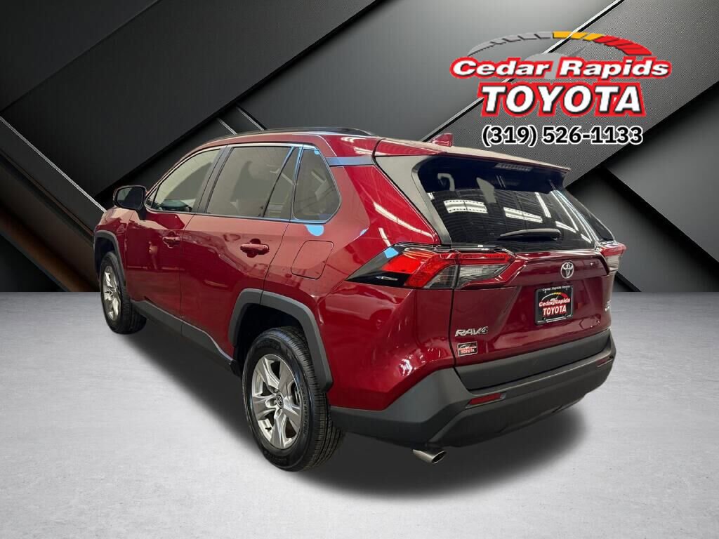 Used 2023 Toyota RAV4 XLE image 3
