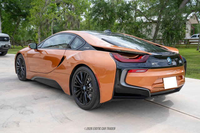 Used 2019 BMW i8 Coupe AWD/4WD image 6