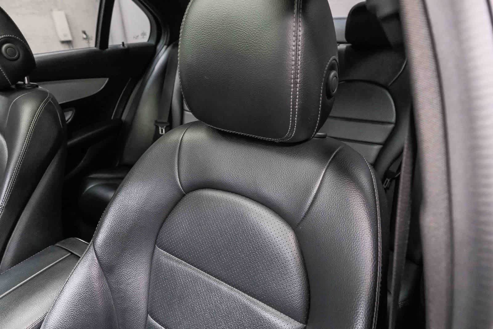 Used 2018 Mercedes-Benz C 300 Sedan image 28