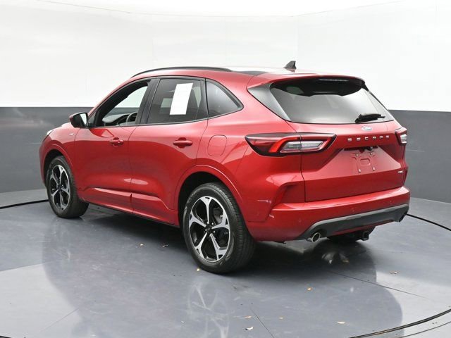 Used 2024 Ford Escape ST-Line Elite w/ Premium Technology Package image 6