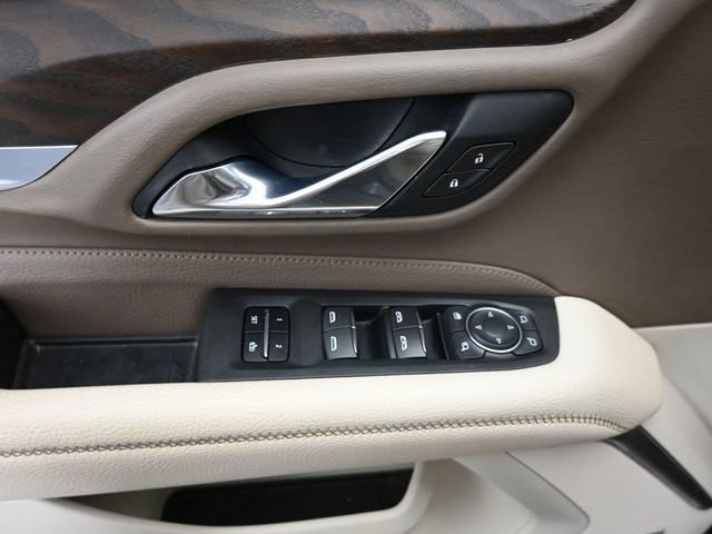 Used 2021 GMC Yukon XL Denali w/ Denali Premium Package image 39