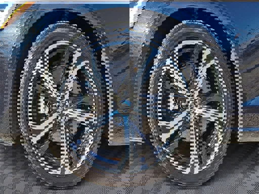 Used 2024 Volvo S60 B5 Core image 8