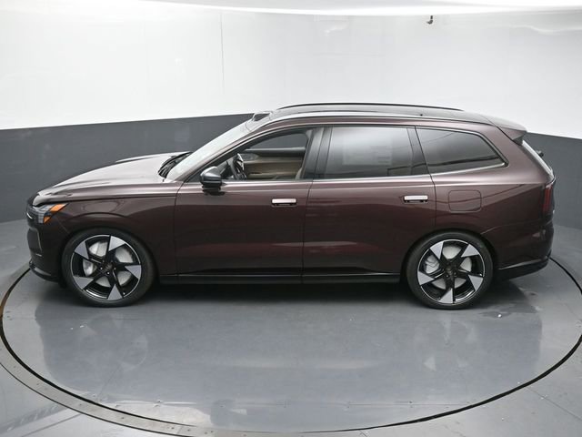 Used 2025 Volvo EX90 Ultra image 36