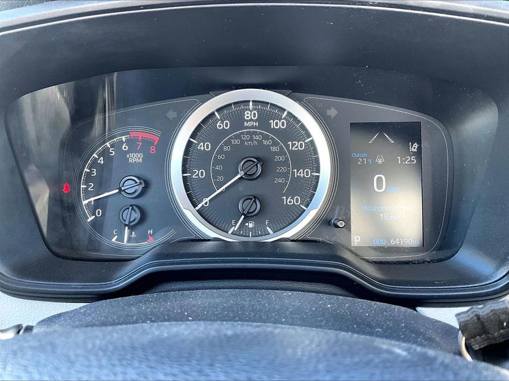 Used 2022 Toyota Corolla LE image 18