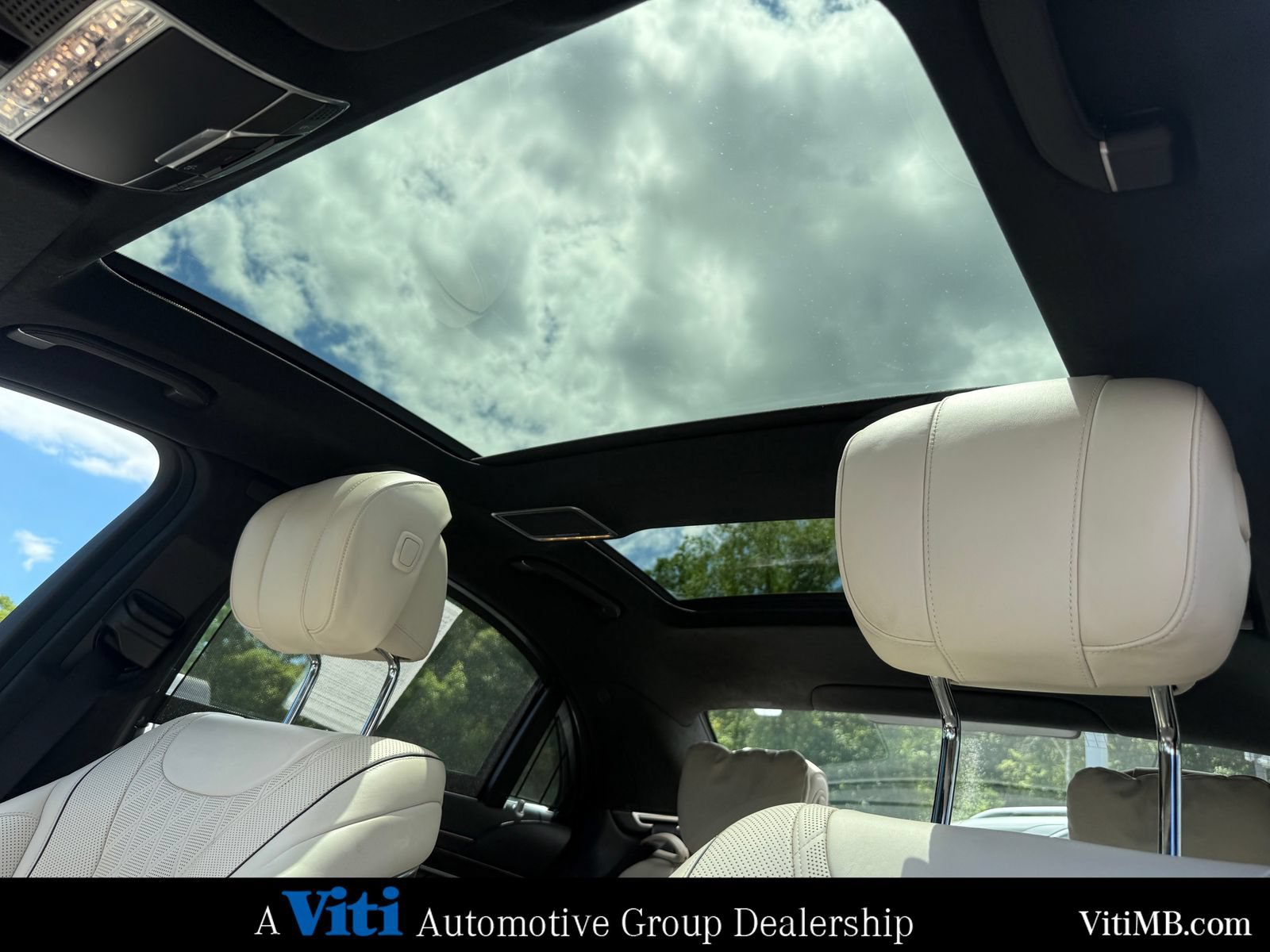 Used 2019 Mercedes-Benz S 560 4MATIC Sedan image 19