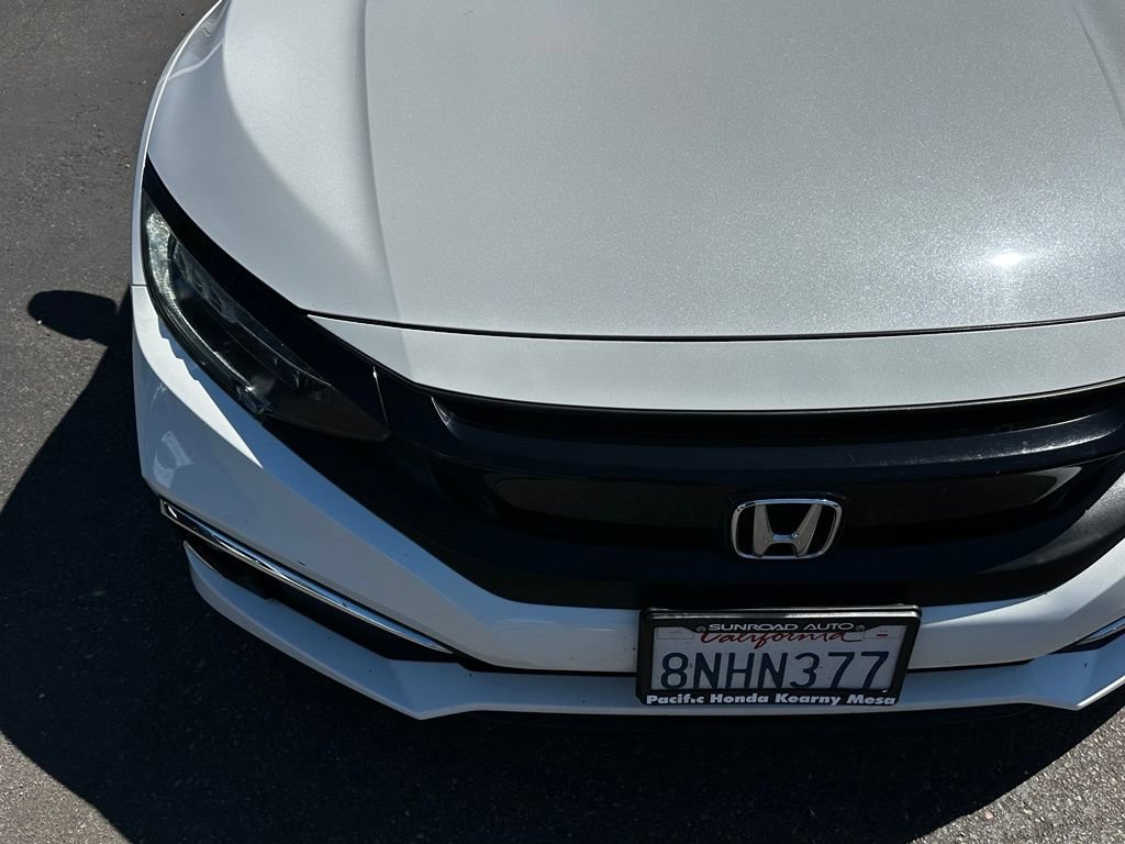 Used 2019 Honda Civic Touring image 4