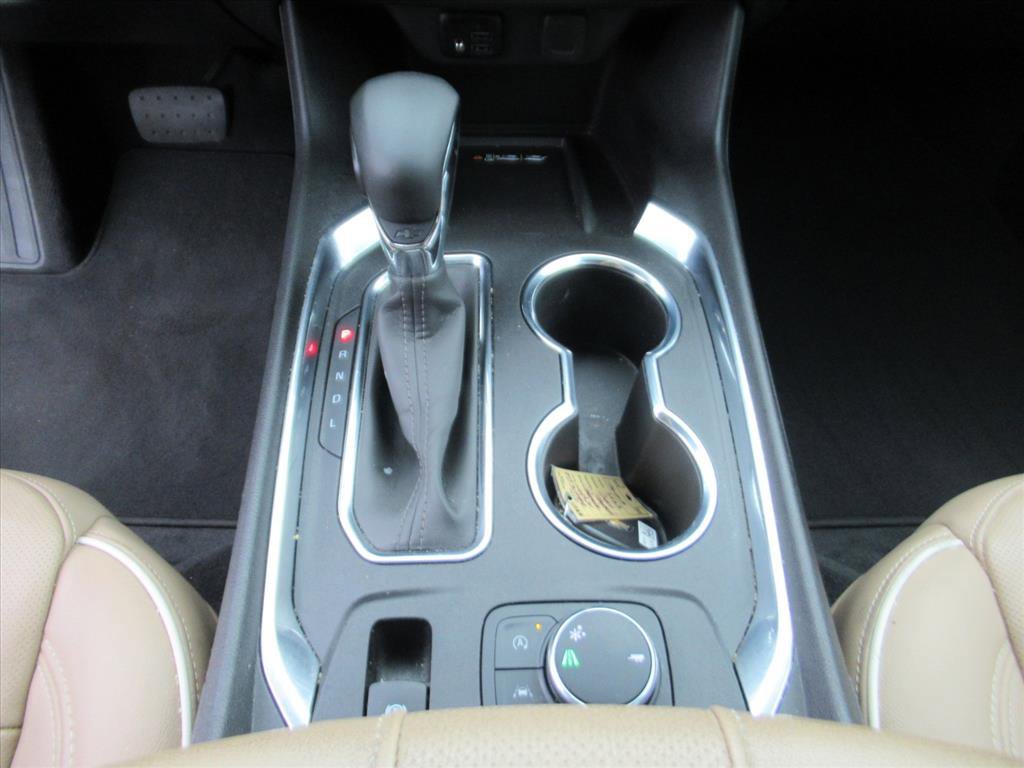 Used 2023 Chevrolet Traverse Premier image 22